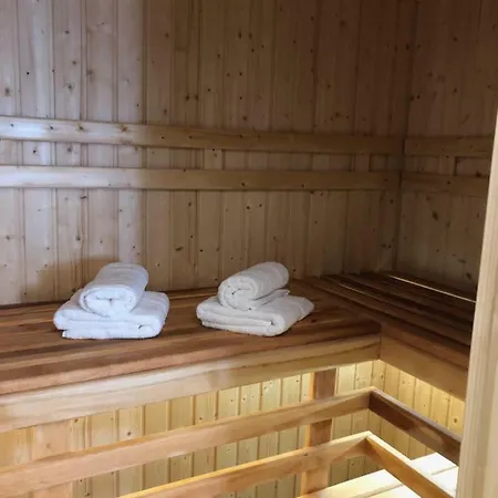Family Sauna Retreat: Lesny Lakeside Apartments Kielce Exterior photo