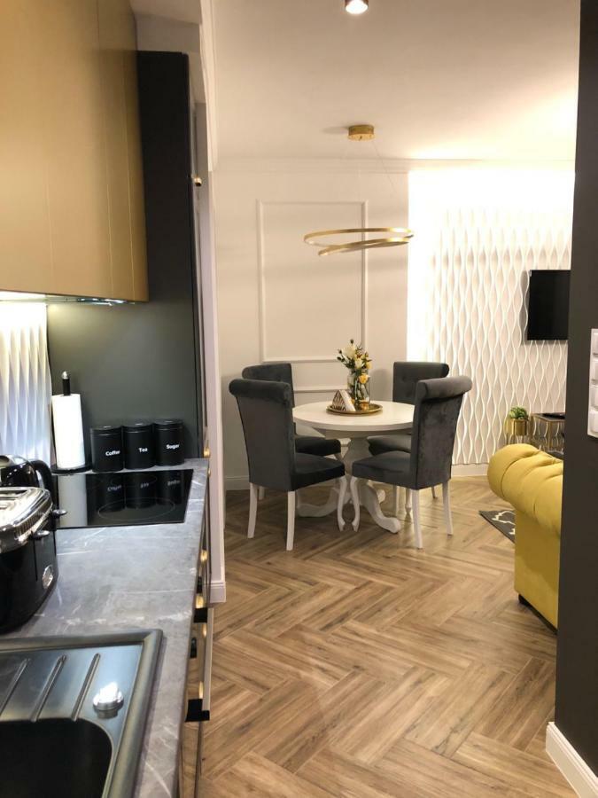 Family Sauna Retreat: Lesny Lakeside Kielce